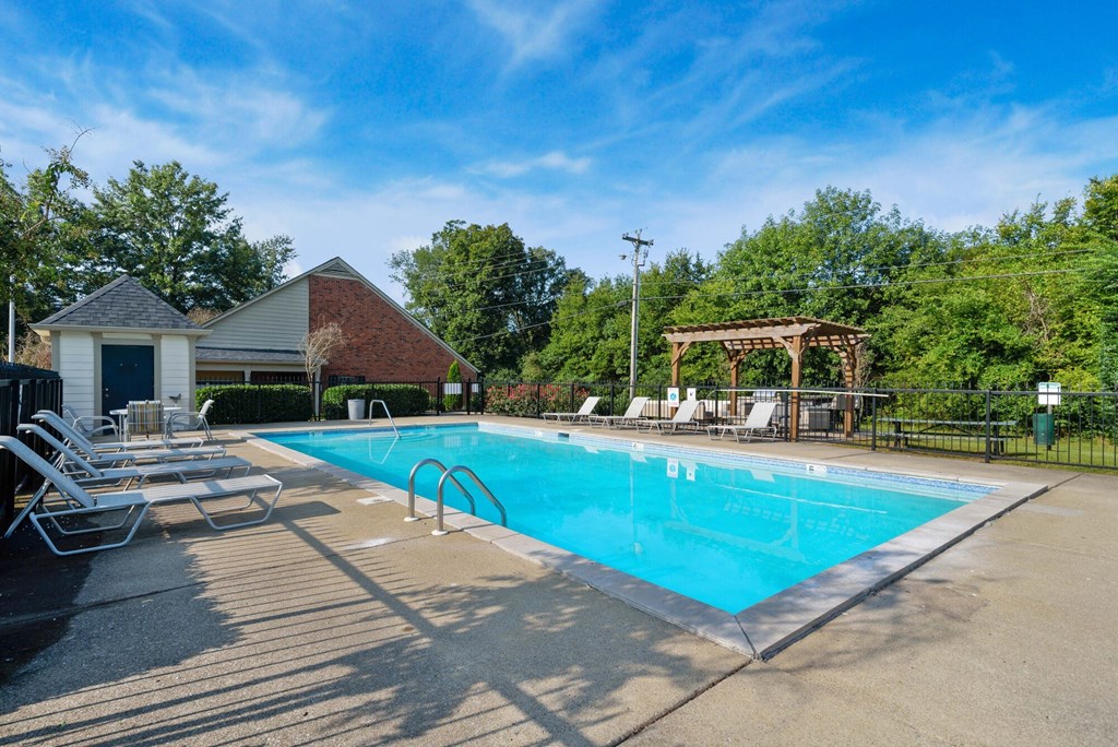 Pool at Laurel Valley Apartments in Mount Juliet Tennessee March 2021 2