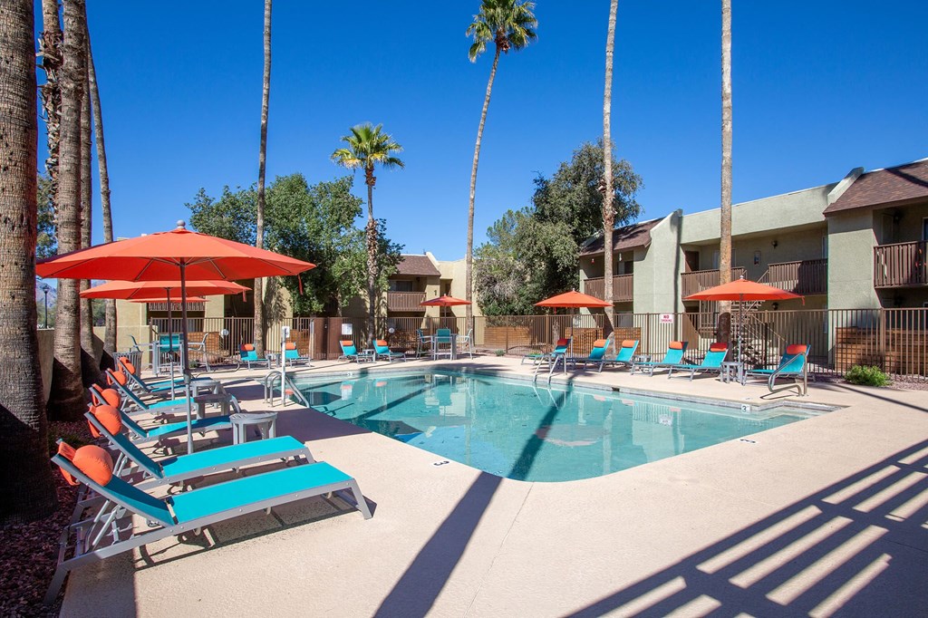 Pool at River Oaks Apartments