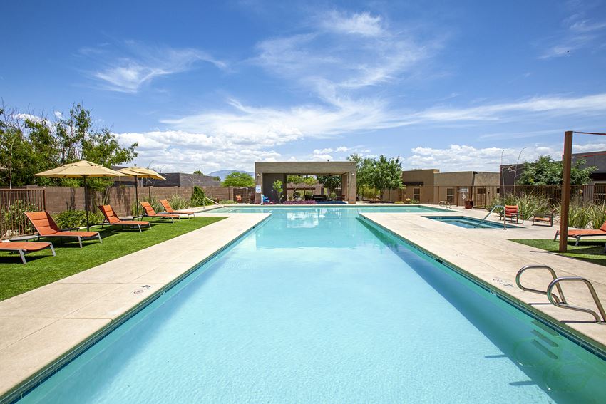 Pool at Sabino Vista Apartment Homes in Tucson Arizona 2(1) - Photo Gallery 1