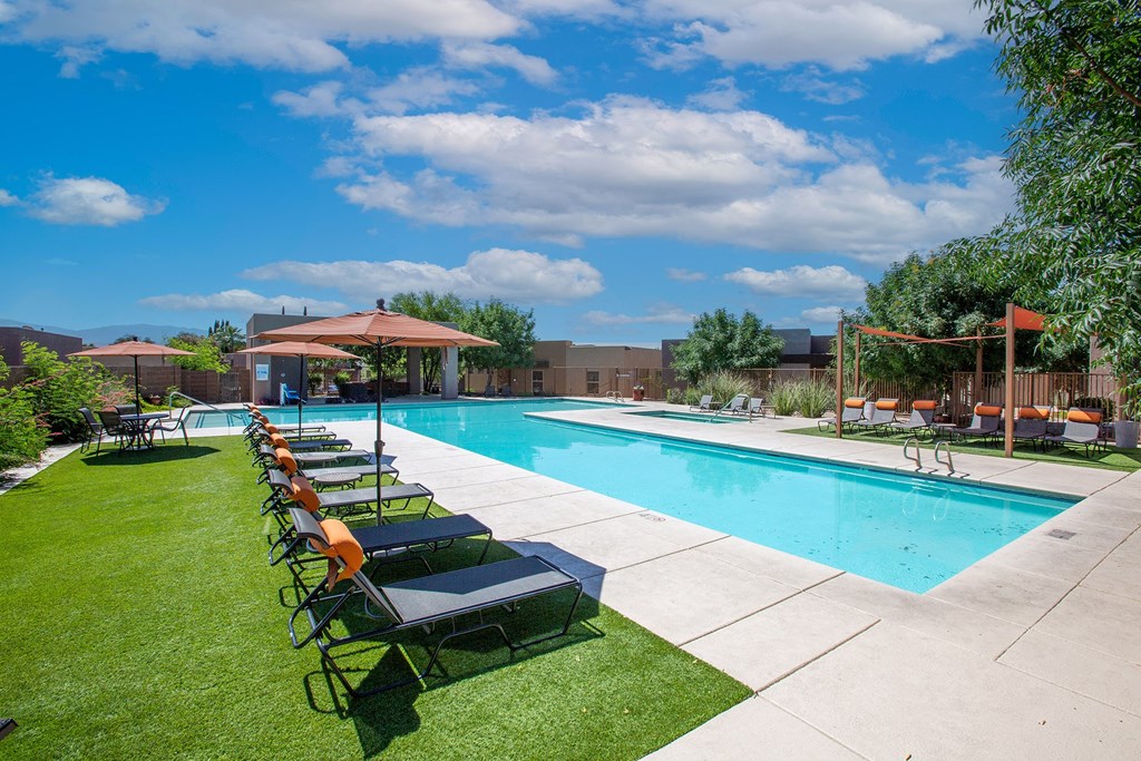 Pool at Sabino Vista Apartments in Tucson Arizona