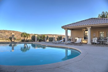 Pool at Stone Ridge Apartments in Bullhead City Arizona - Photo Gallery 4