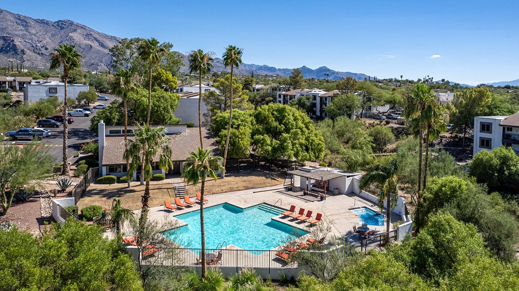 Pool at Sunrise Ridge Apartments in Tucson AZ