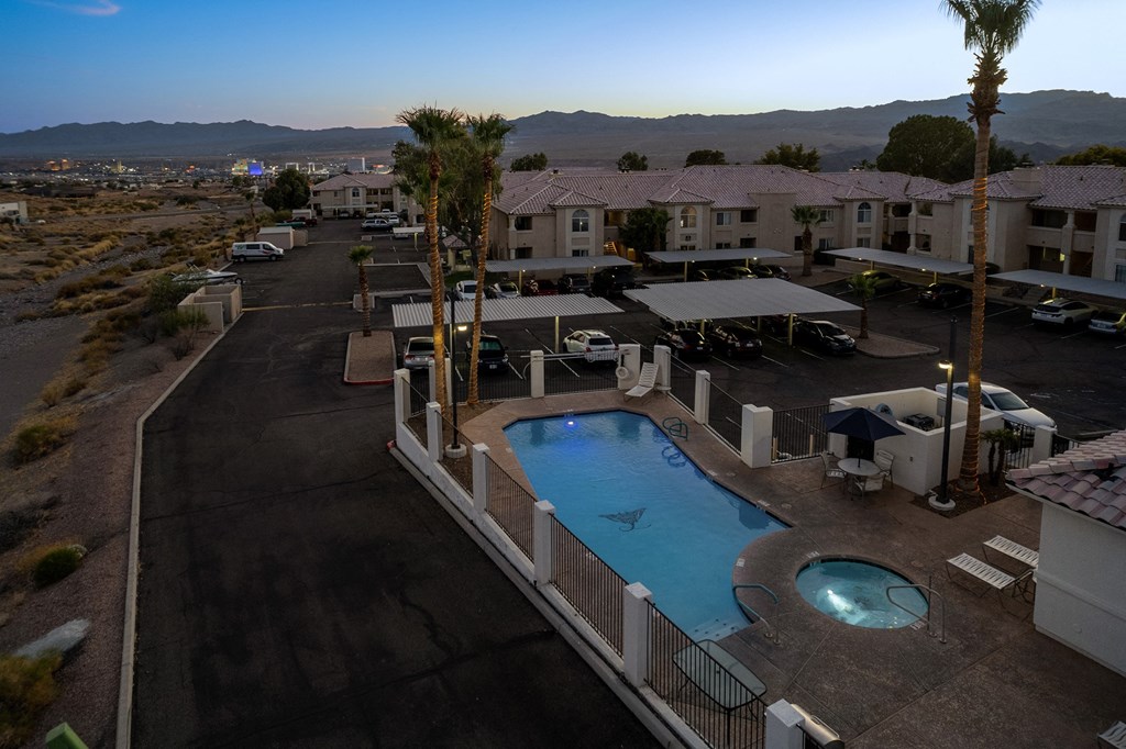 Pool at night Stone Ridge Apartments