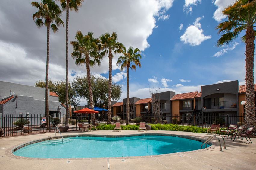 Pool pool patio at Casa Bella Apartments in Tucson AZ 4-2020 - Photo Gallery 1