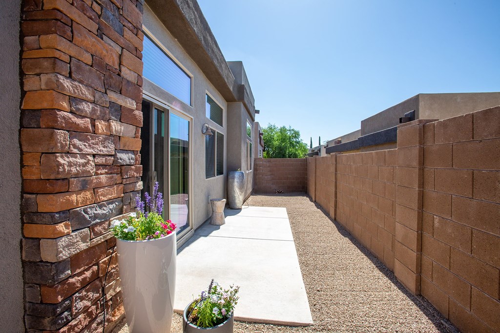 Private backyards at Sabino Vista Apartments in Tucson