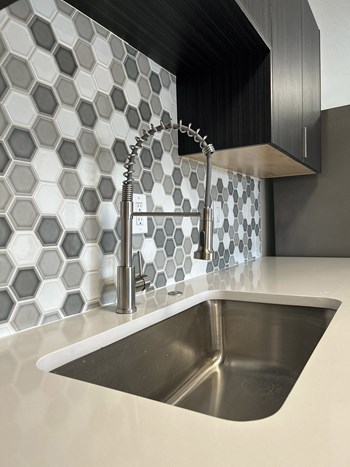 Renovated kitchen at Redondo Tower Apartments in Tucson Arizona - Photo Gallery 4