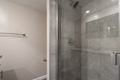 Shower at University Lofts Apartments near University of Arizona in Tucson Arizona