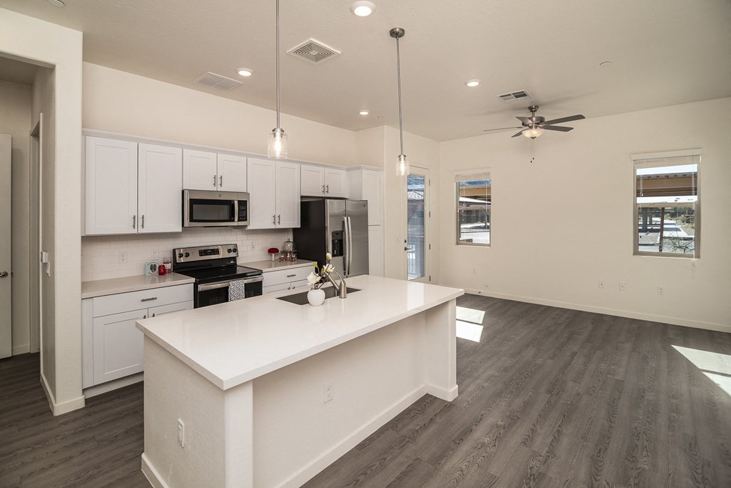Spacious Kitchen and Living Room in a 1 Bedroom and 1 Bathroom Apartment Home at Linda Vista Luxury Rentals in Oro Valley Arizona