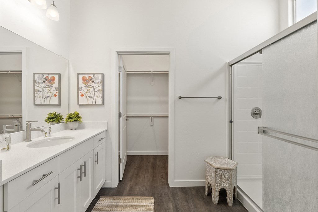 Two Bedroom Bathroom of Casitas Catalina Apartments in Tucson