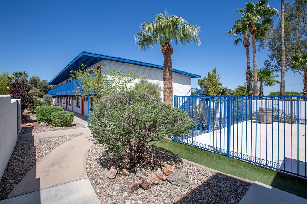 Walkways at University Manor Apartments in Tucson Arizona