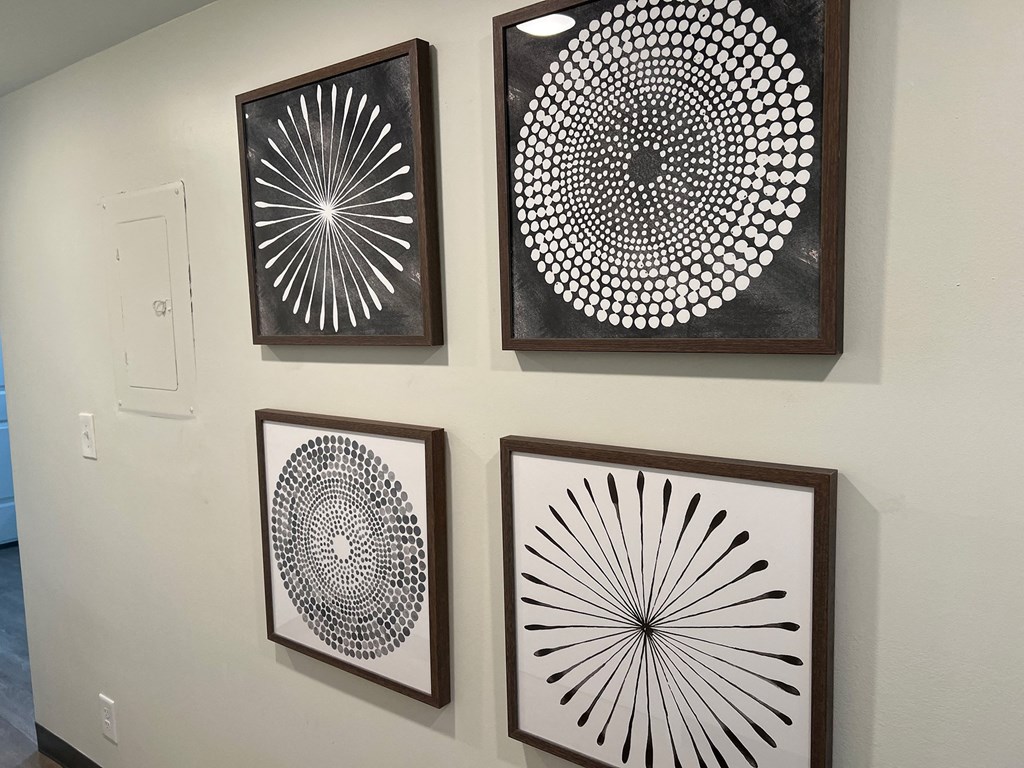 Wall Decor at Sumner Estates Apartments in Hendersonville Tennessee