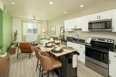 9910 W Montebello Ave Studio-1 Apartment for Rent