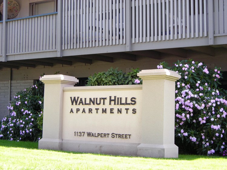 Walnut Hills Apartments