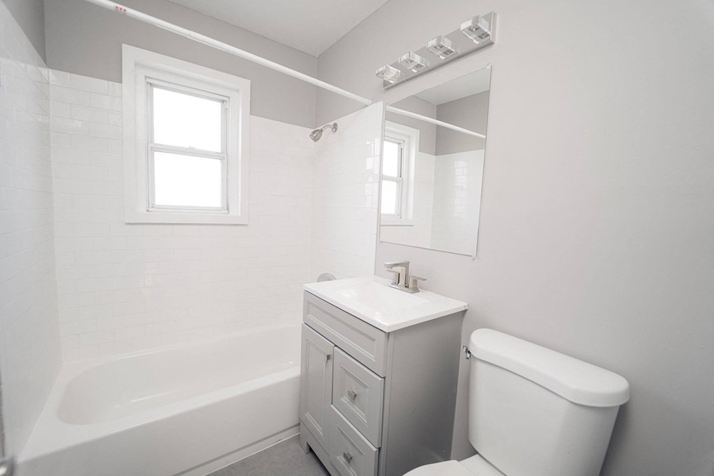 White Bathroom at Encore 99, East Haven, Connecticut