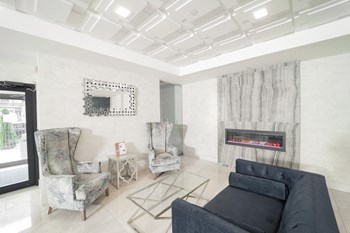 Lobby - Photo Gallery 4