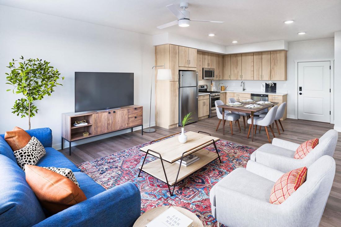 Heyday Aurora Apartments photo