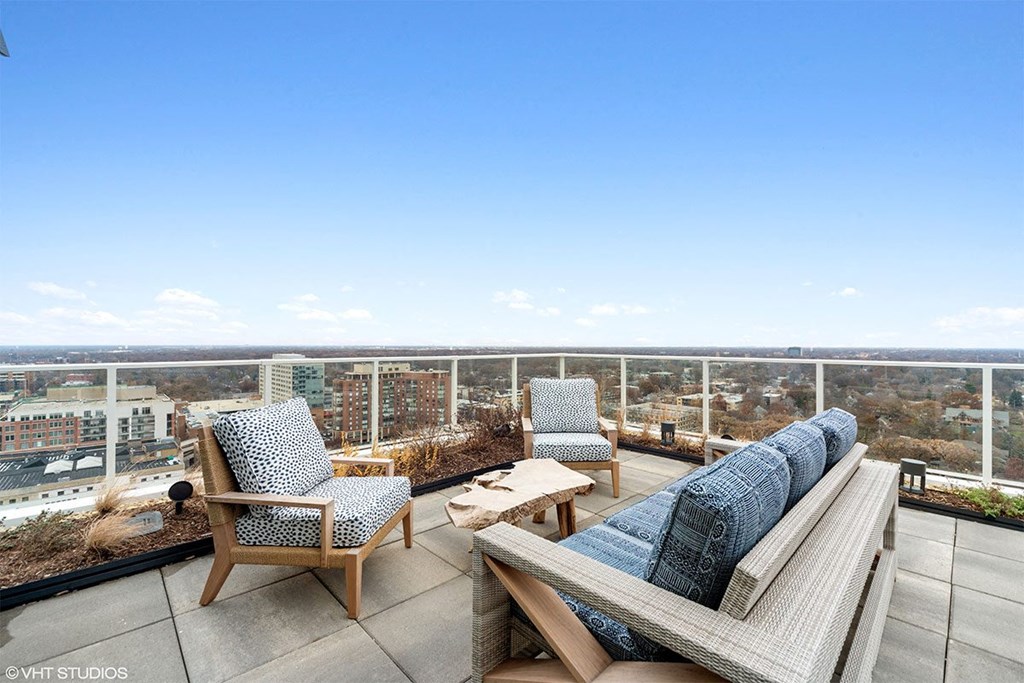 Albion Oak Park Apartments, 1000 Lake Street, Oak Park, IL RentCafe