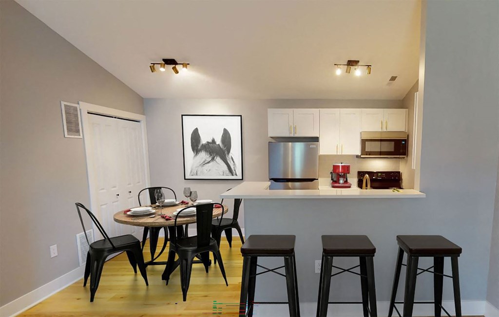 Brixin Franklin Apartments & Townhomes Renovated Kitchen and Dining