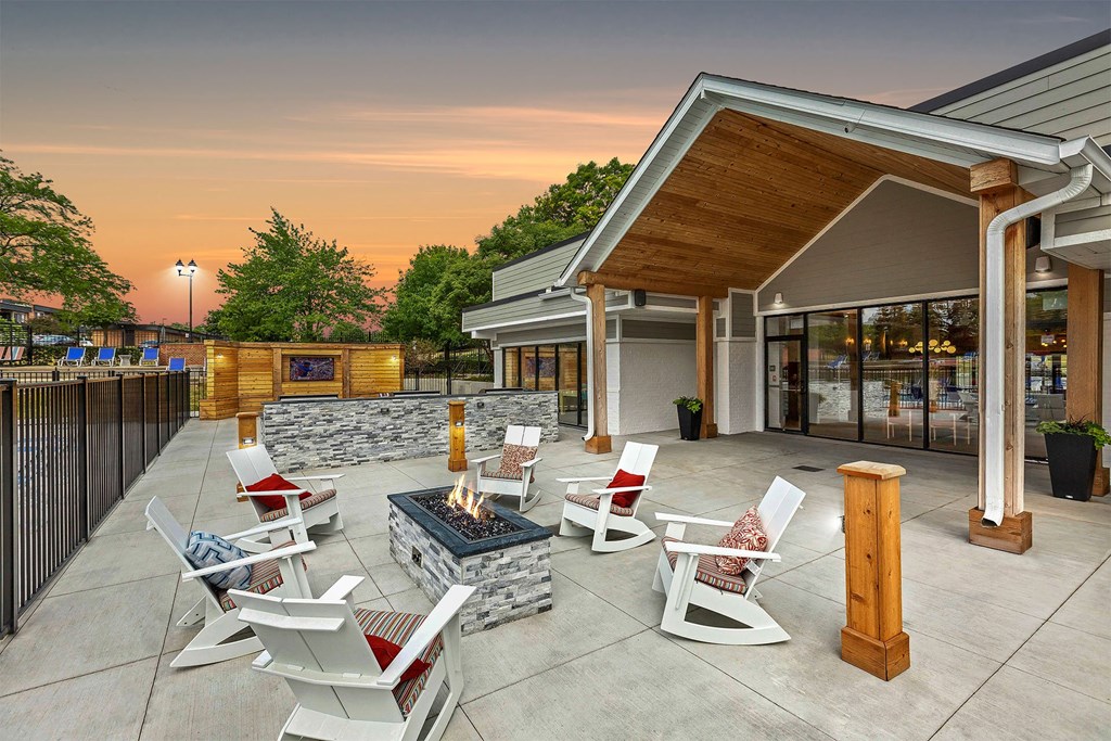 Albion on Northwest Outdoor Lounge