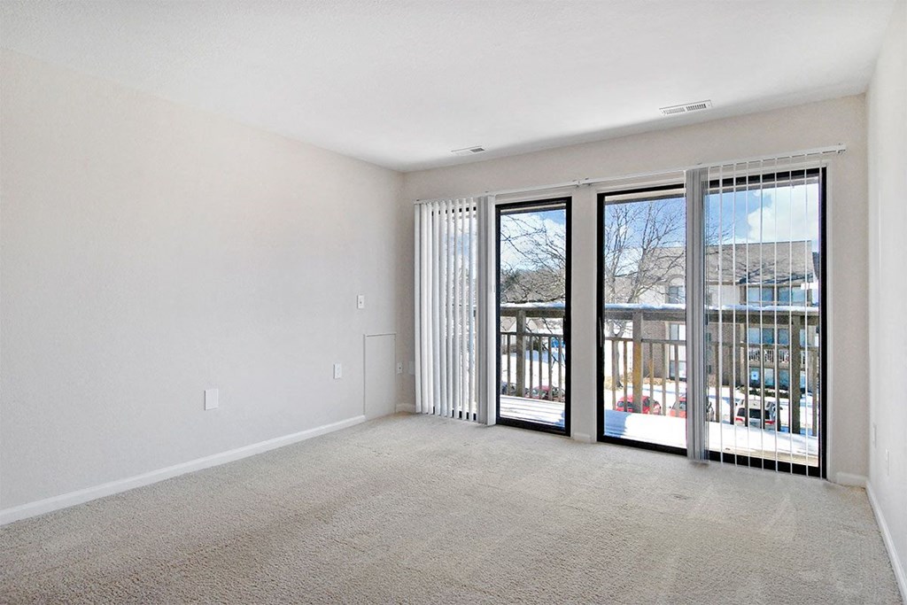 Bloomfield Place Apartments Spacious Rooms