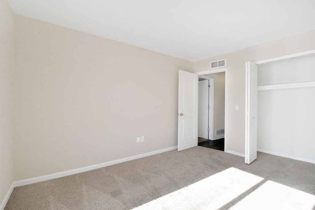 Bloomfield Place Apartments Bedroom