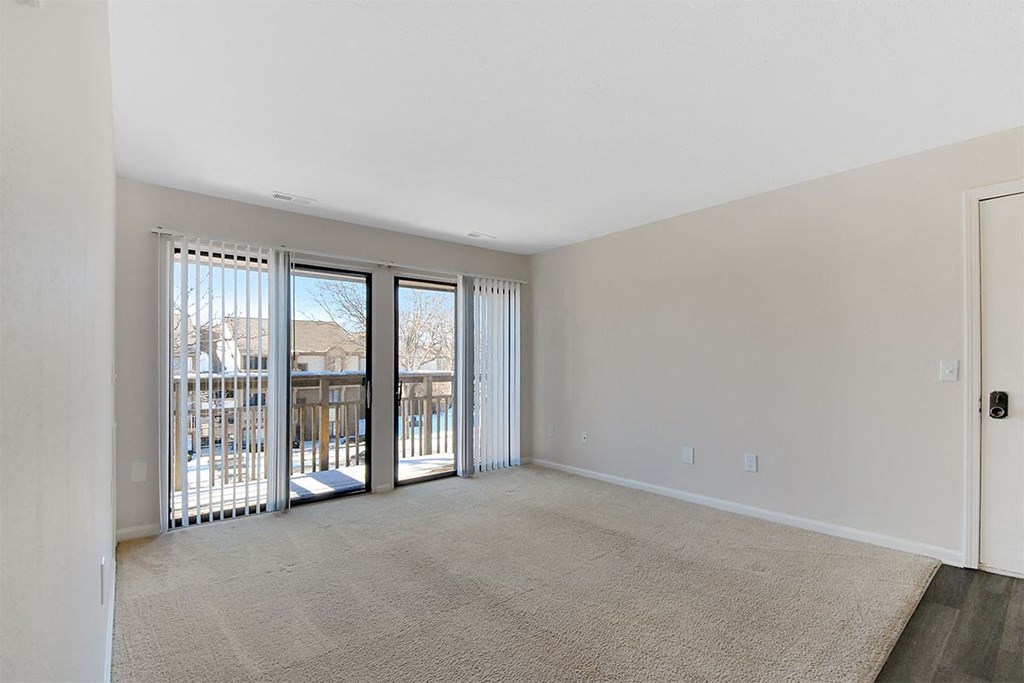 Bloomfield Place Apartments Living Room and Entry