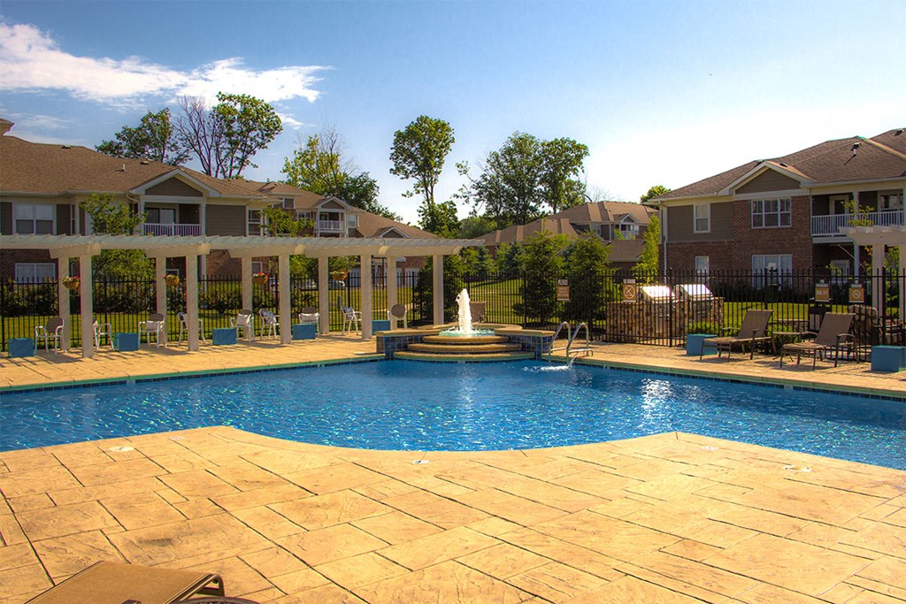 canon club at perry crossing apartments outdoor pool
