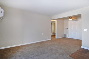 Carlyle Place - Photo Gallery 4