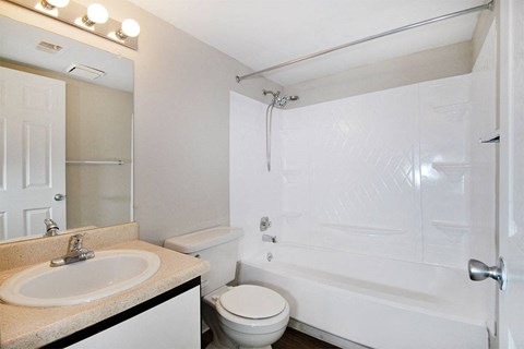 Carlyle Place Bathroom
