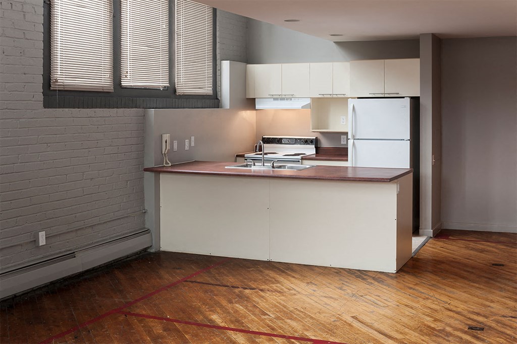 central high stephenson mills apartments  kitchen