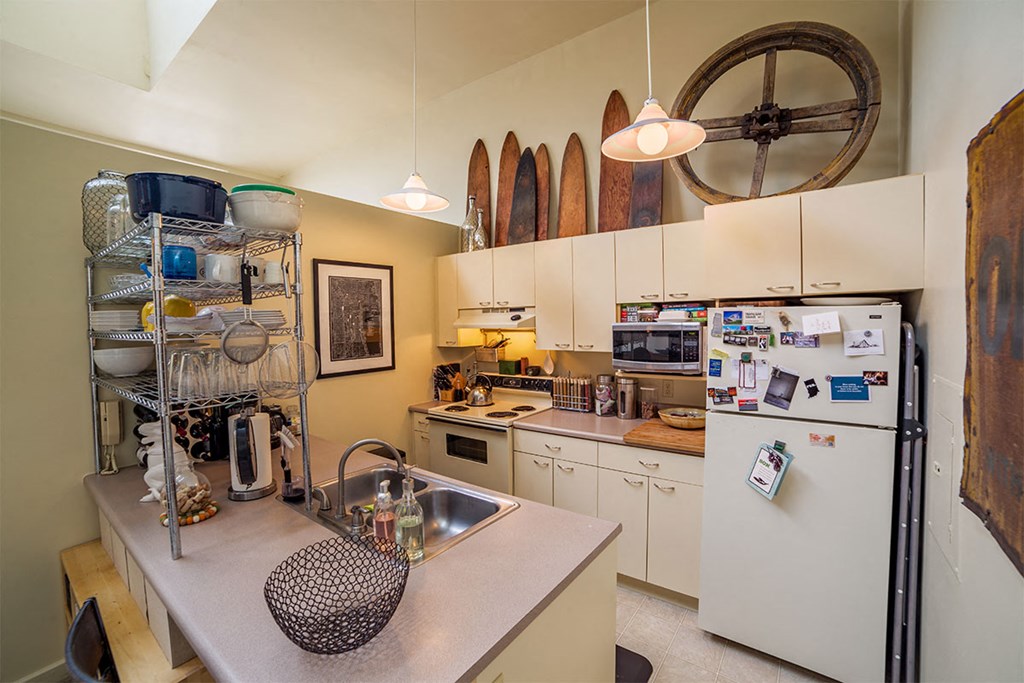 central high stephenson mills apartments kitchen
