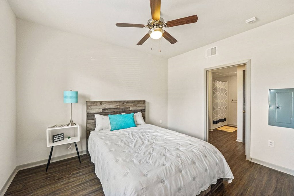 Champions Gate Apartments in San Antonio Bedroom