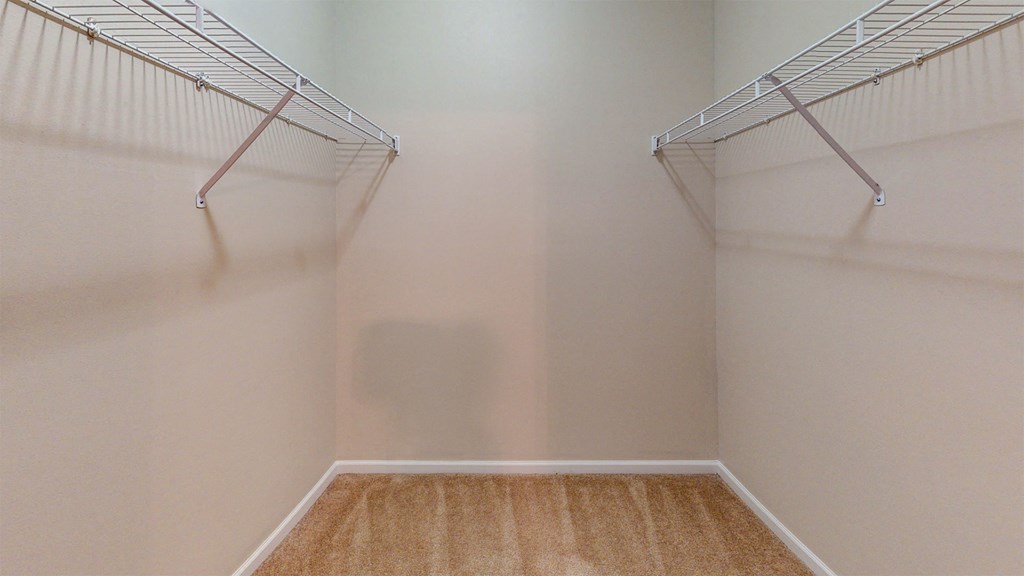 Haven Cross Creek _ Walk-in Closet
