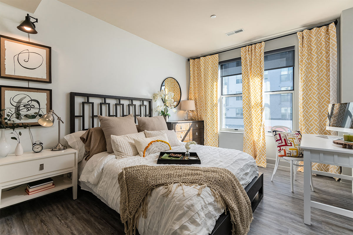 Current At The Banks