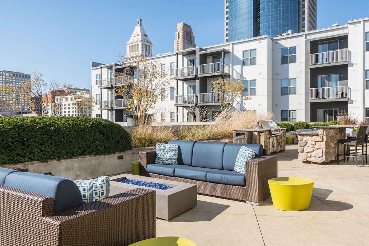 Current At The Banks