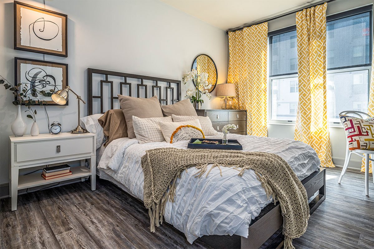 Current At The Banks