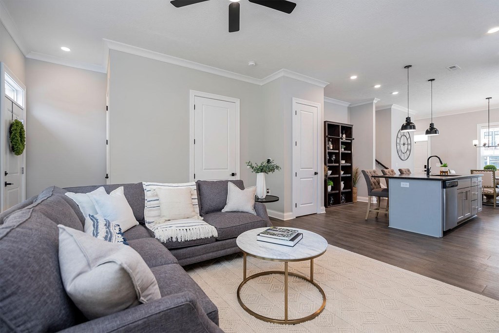 Evans Farm Apartments, 5915 Evans Farm Dr Ste C, Lewis Center, OH