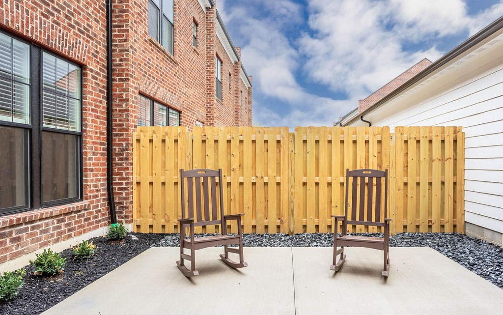 Evans Farm Townhome Patio