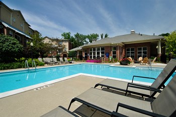 fairlane town center apartments pool - Photo Gallery 6