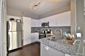 fairlane town center apartments kitchen