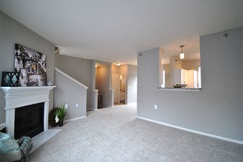 fairlane town center apartments living room - Photo Gallery 12