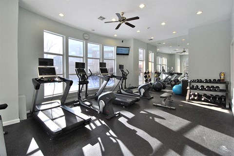 fairlane town center apartments fitness center