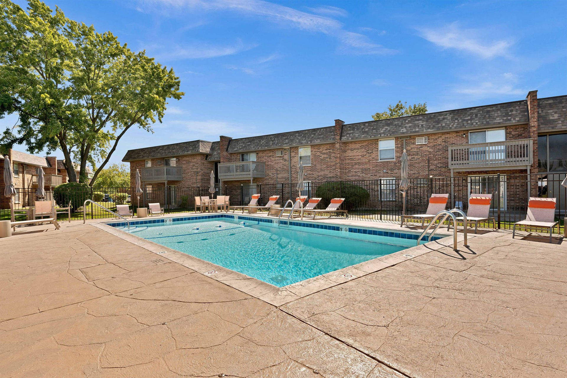 Hillcrest Apartments