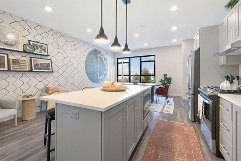 Albion Highland Park Apartment  with Island