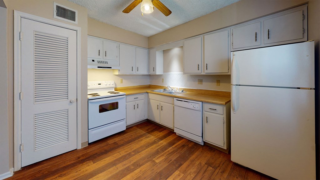 Element at Valley West _ Classic Kitchen