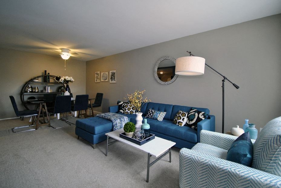 Village Green Of Lansing Apartments photo