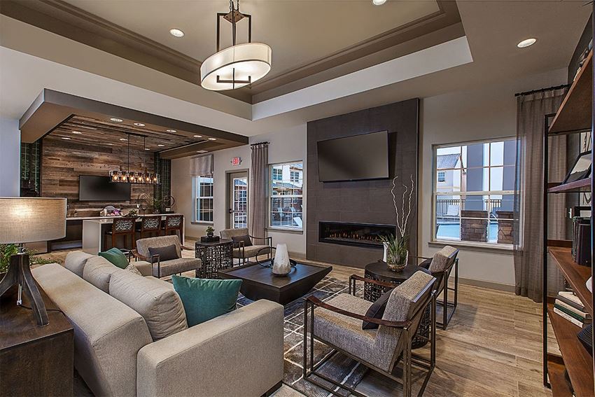 Midtown Pointe Clubhouse Sitting Area