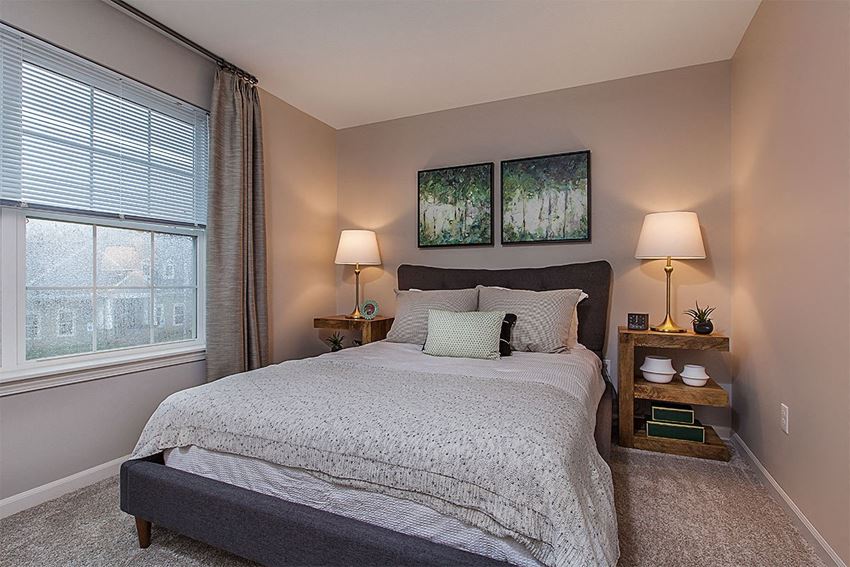 Midtown Pointe Bedroom