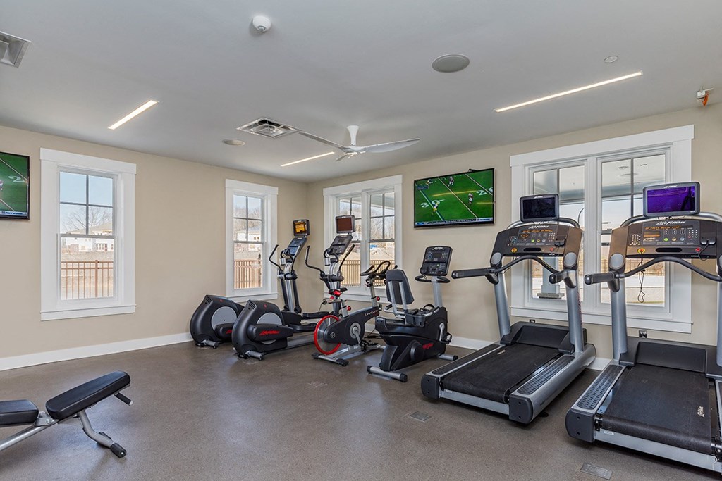 the gym at the preserve apartments