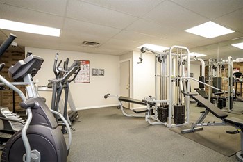 Pine Crossing Apartments Fitness Center - Photo Gallery 16